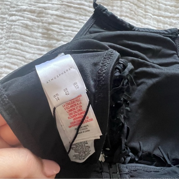 Black High Neck Bikini Top with Fringe. - Picture 4 of 6